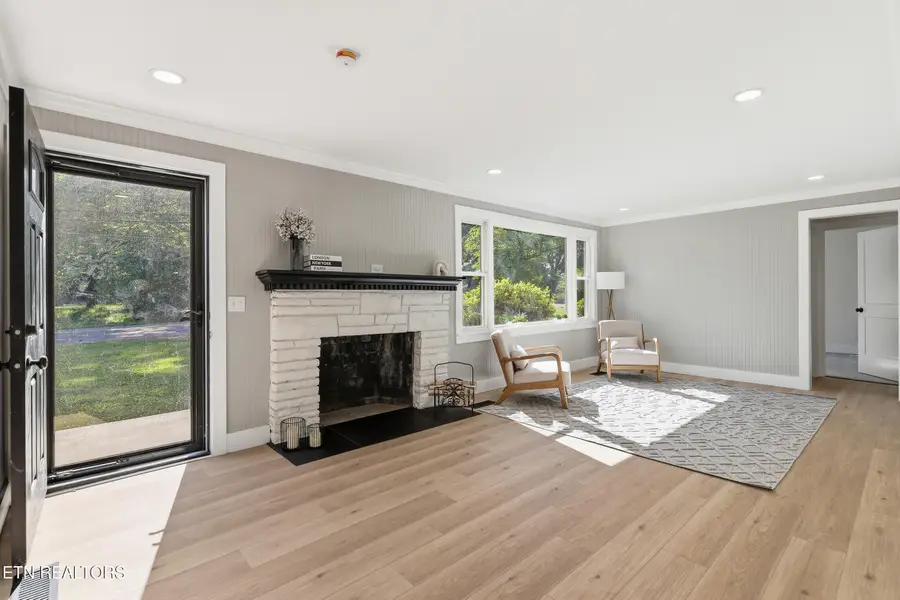 1621 Hollywood Rd, Knoxville, TN 37909 - #3