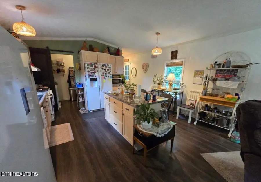 125 Bunker Hill Rd, Jamestown, TN 38556 - #2