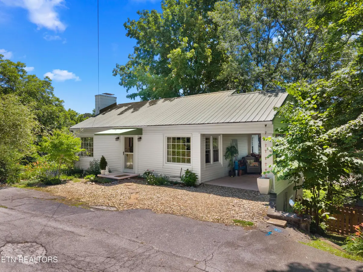 218 Circle Drive, Greeneville, TN 37745 - #1