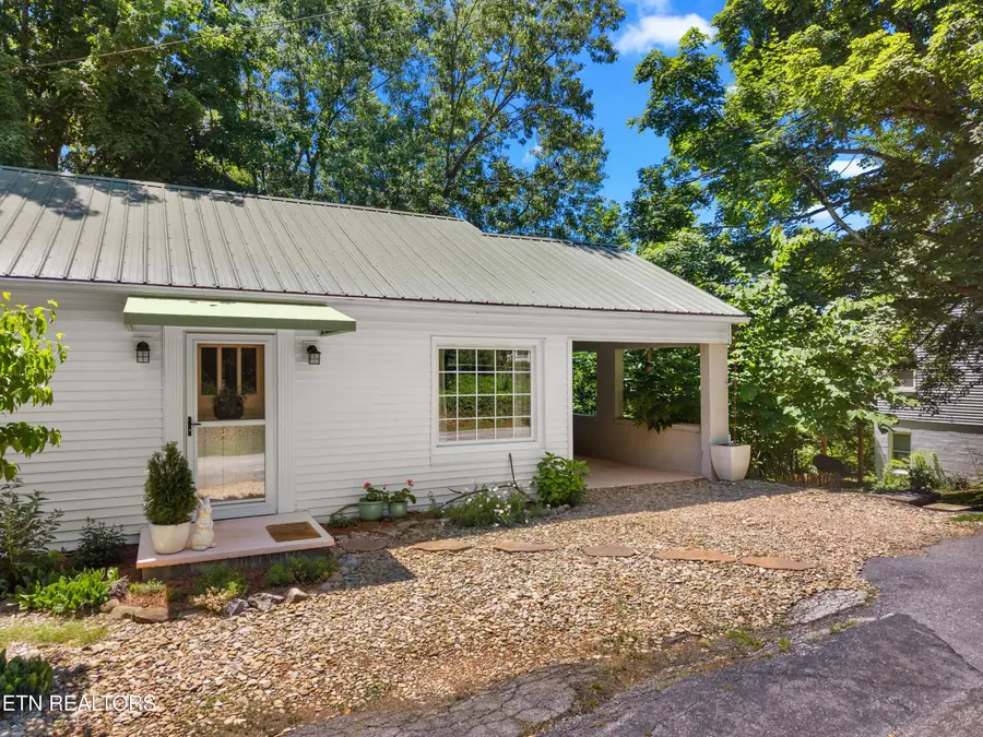 218 Circle Drive, Greeneville, TN 37745 - #3