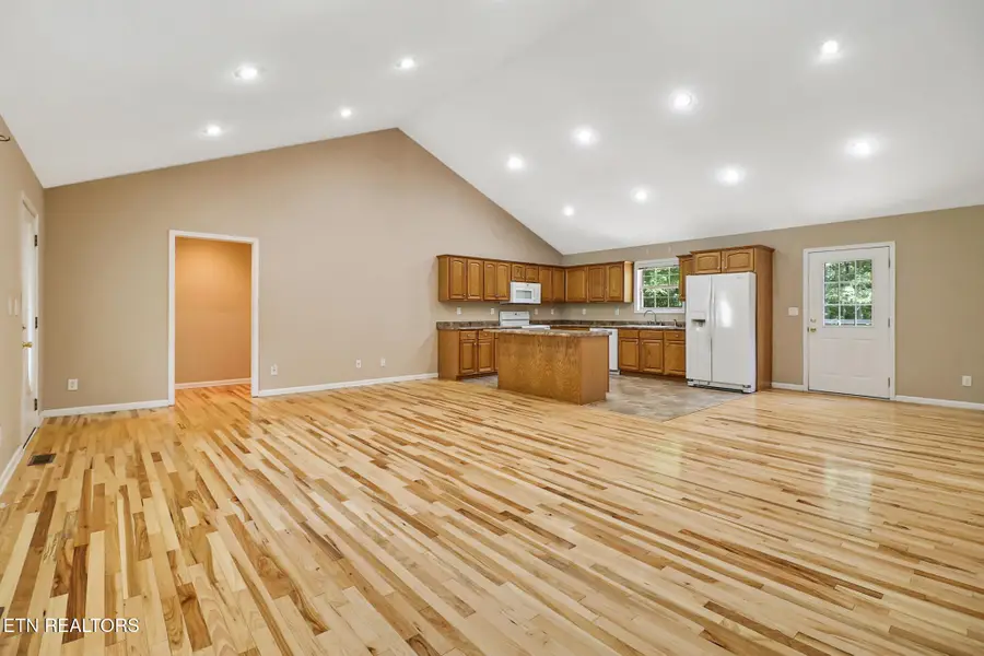 338 Swallows Crossing, Grimsley, TN 38565 - #2