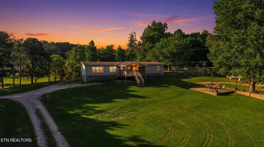 8802 Trout Rd, Mascot, TN 37806 - #2