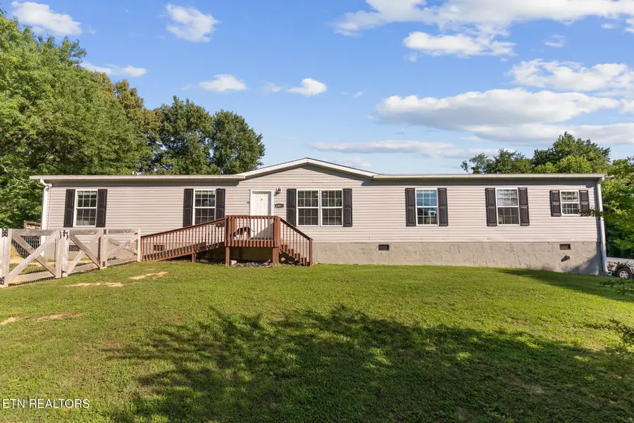8802 Trout Rd, Mascot, TN 37806 - #3