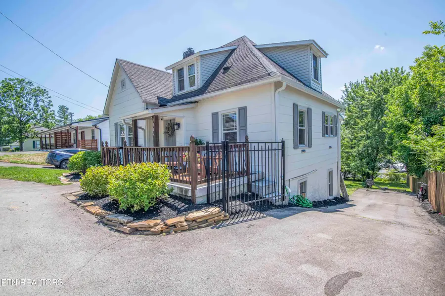 1718 Spring St, Powell, TN 37849 - #2