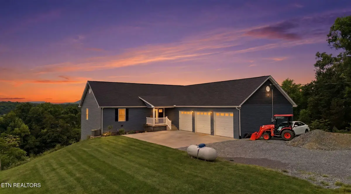 2055 Scott St, Sevierville, TN 37876 - #1