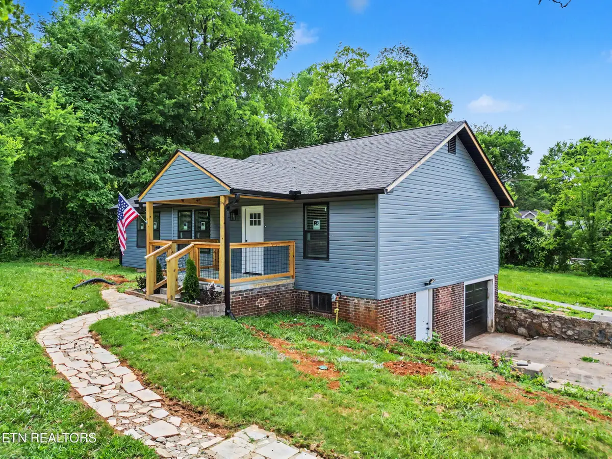 115 Howard St, Maryville, TN 37804 - #1
