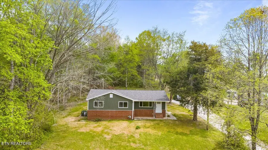520 W Hills Drive, Huntsville, TN 37756 - #2