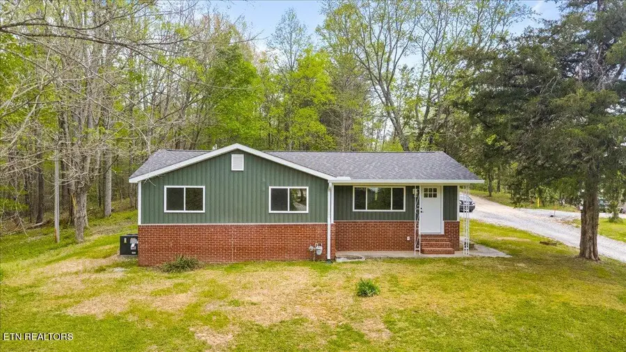 520 W Hills Drive, Huntsville, TN 37756 - #3