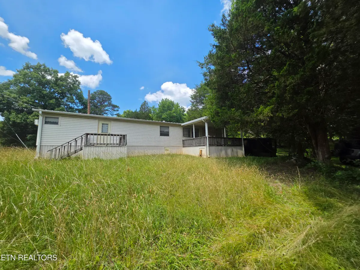 8050 Lett Rd, Corryton, TN 37721 - #1
