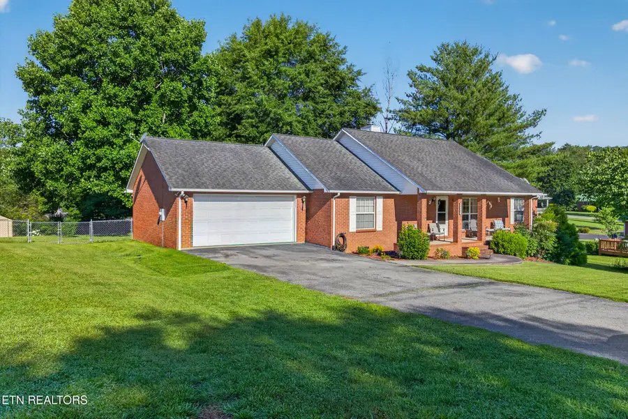 2403 N Pointe Cove Circle, Cookeville, TN 38506 - #2