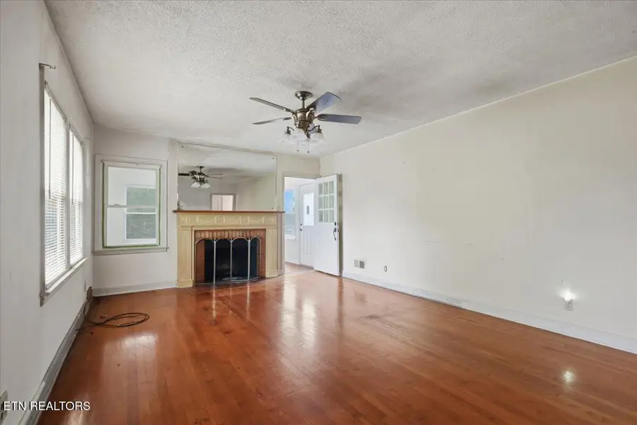 604 Woodlawn Pike, Knoxville, TN 37920 - #3