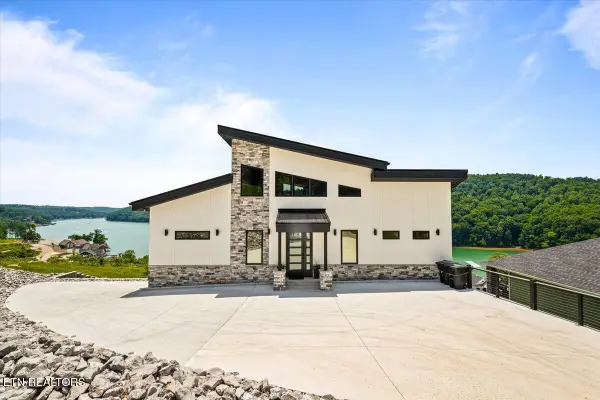 502 Cameron Loop Lane, LaFollette, TN 37766