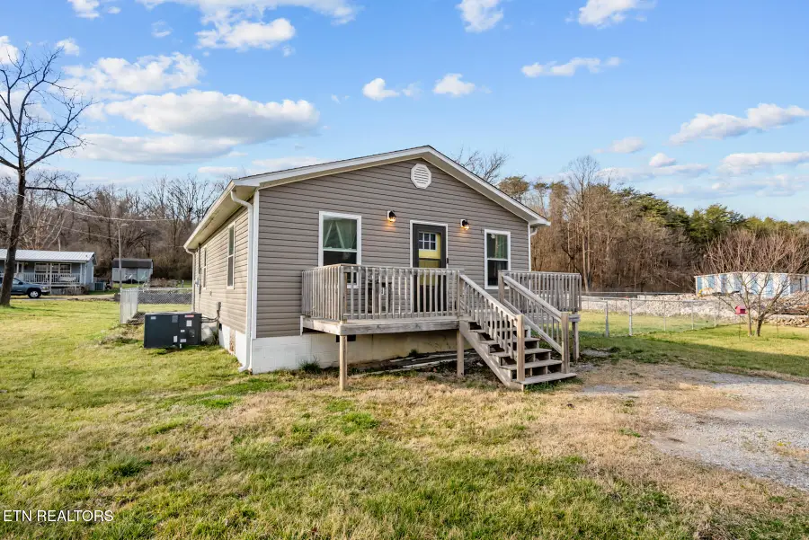 233 Hebbertsburg Rd, Crab Orchard, TN 37723 - #3