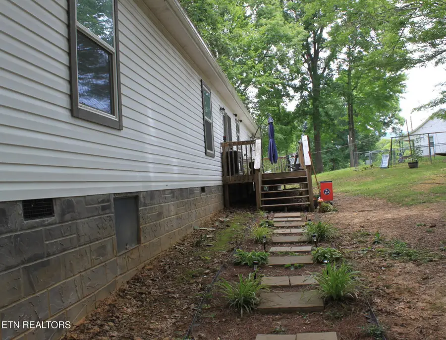 439 Zachary Rd, Blaine, TN 37709 - #3