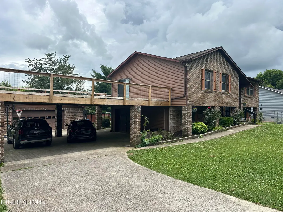 528 Merritt Rd, Maryville, TN 37804 - #1