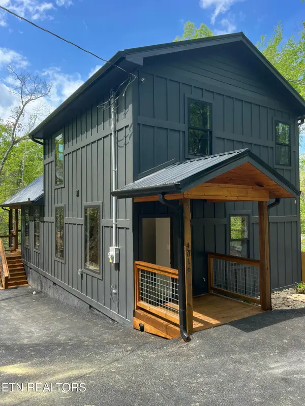 4016 Dollys Drive, Sevierville, TN 37876