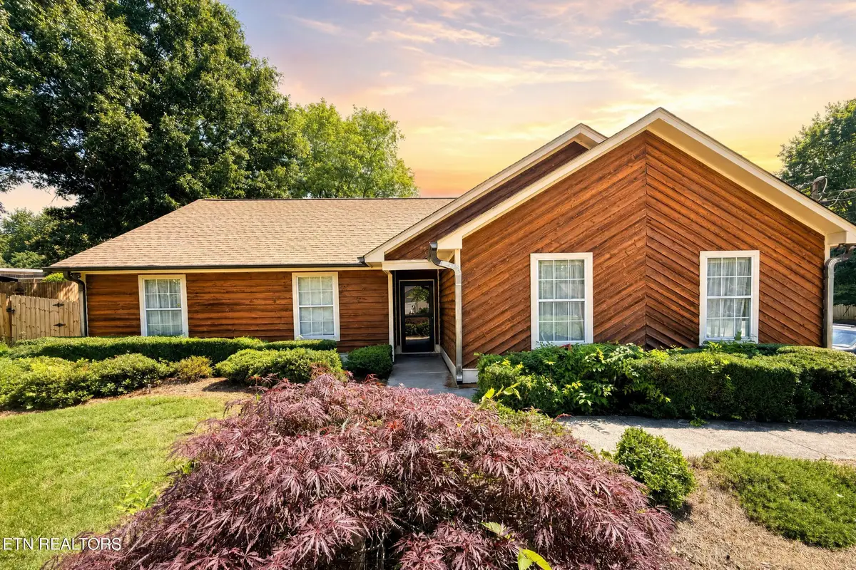 863 Smoke Creek Rd, Knoxville, TN 37934 - #1