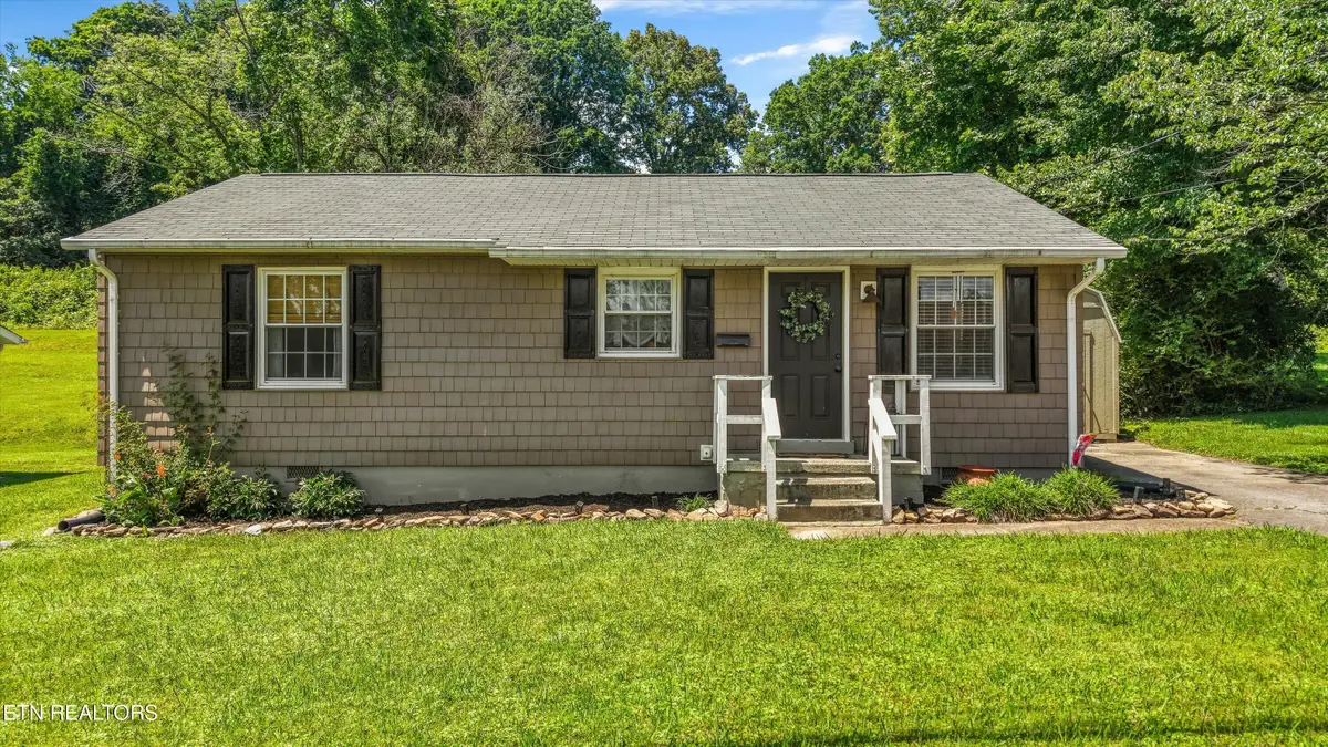 636 Robertsville Rd, Oak Ridge, TN 37830 - #1