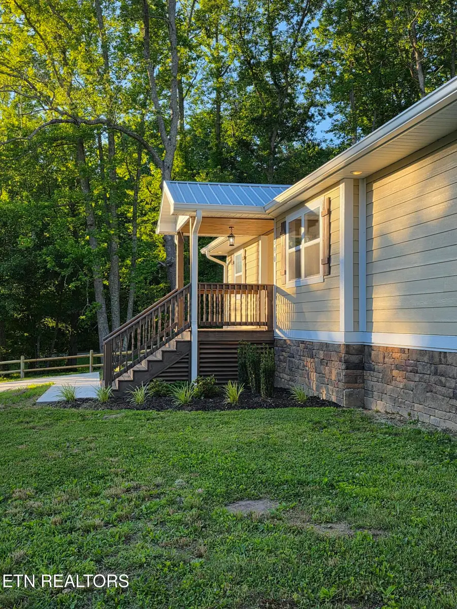 590 Litton Rd, Oneida, TN 37841 - #3