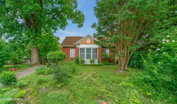 3315 Bellevue St, Knoxville, TN 37917