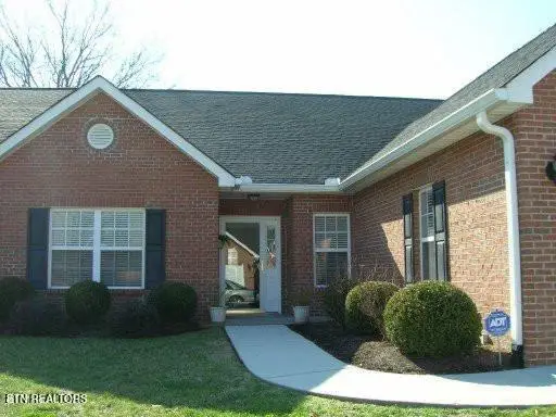 422 Woodlawn Gardens Way, Knoxville, TN 37920