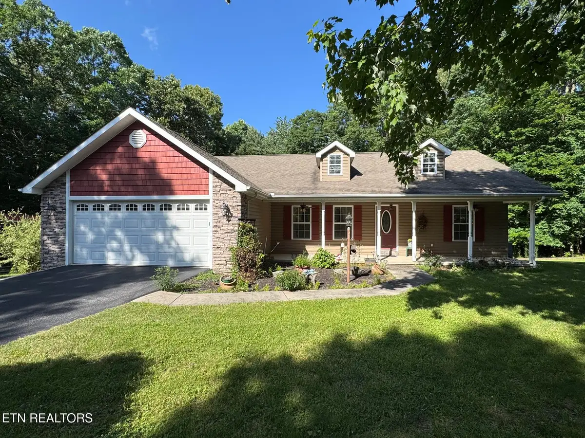 366 Swallows Crossing, Grimsley, TN 38565 - #1