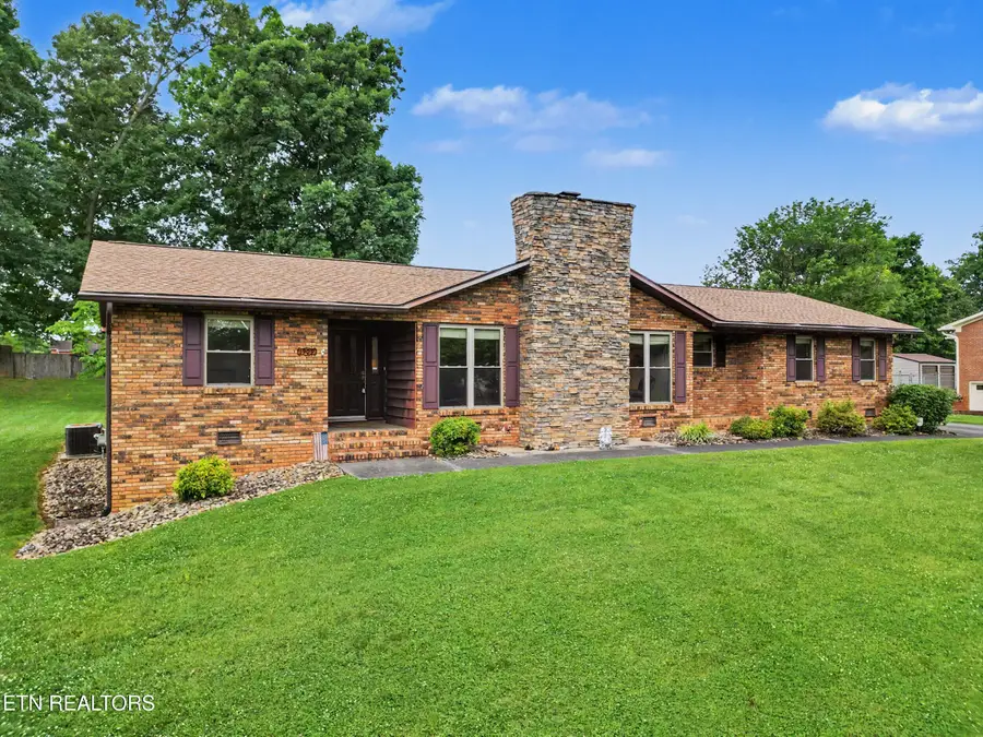 1909 S Belmont Drive, Maryville, TN 37804 - #2