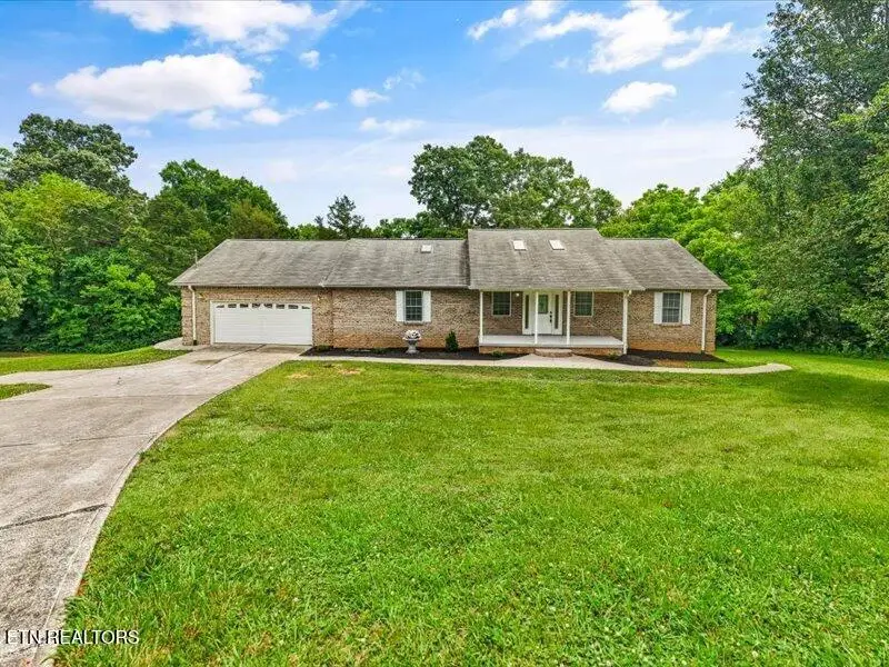851 Rawhide Tr, Lenoir City, TN 37772 - #1