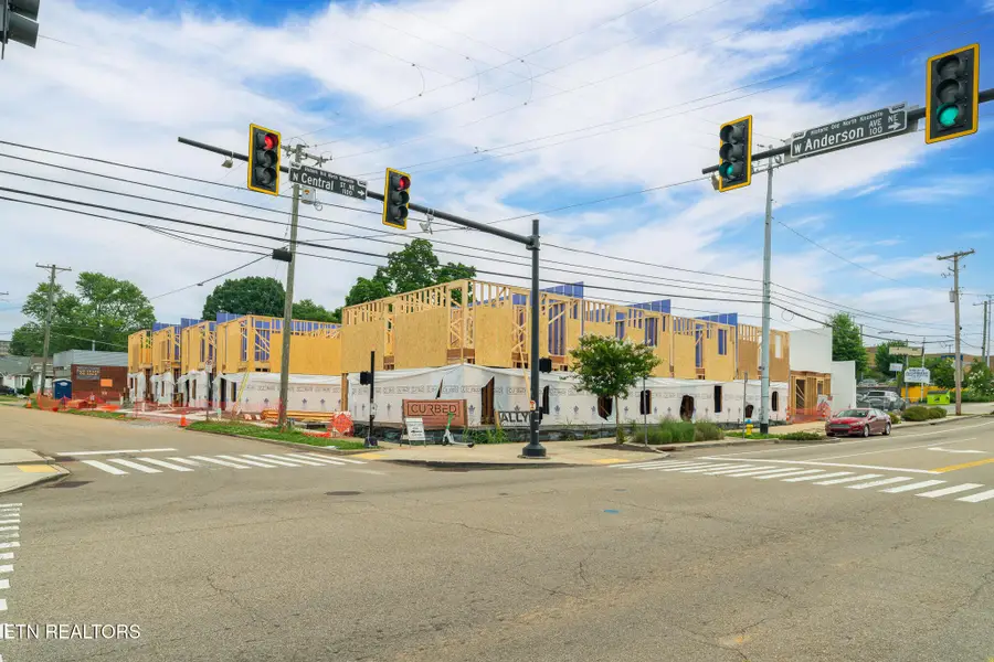 102 E Anderson Ave, Knoxville, TN 37917 - #3