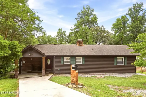 113 Pomona Rd, Oak Ridge, TN 37830