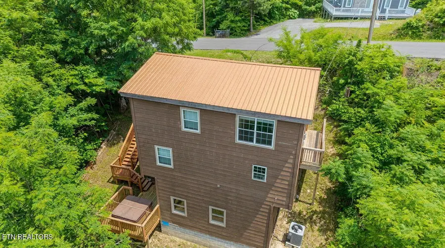 625 Pinecrest Drive, Gatlinburg, TN 37738 - #2