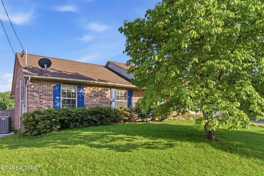7213 Agatha Rd, Corryton, TN 37721 - #2