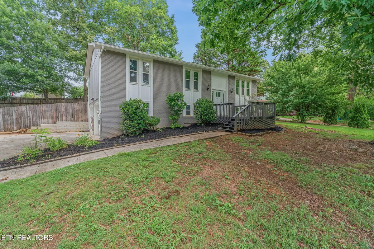 10005 Hempshire Drive, Knoxville, TN 37922 - #1