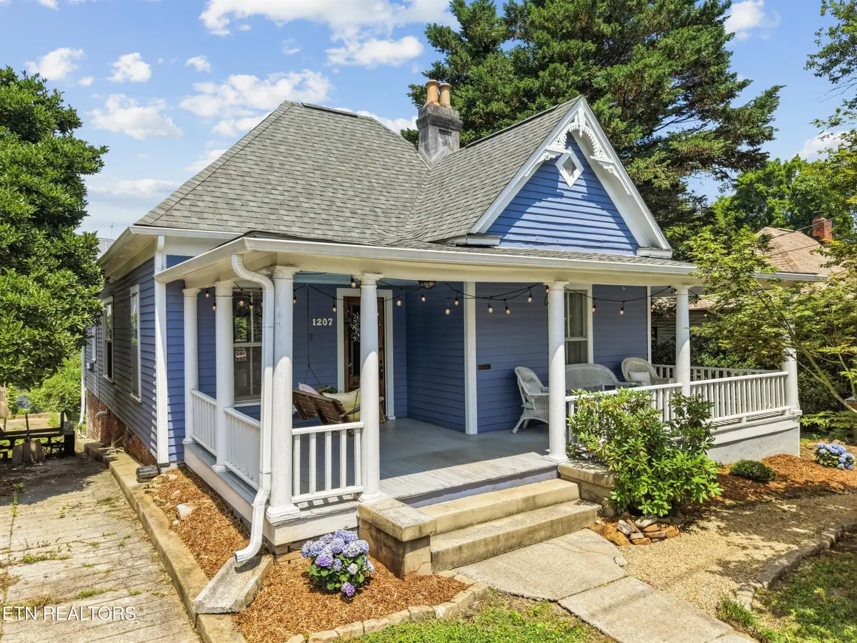 1207 Luttrell St, Knoxville, TN 37917 - #1