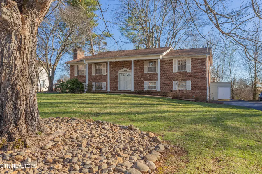 9528 Gulf Park Drive, Knoxville, TN 37923 - #3