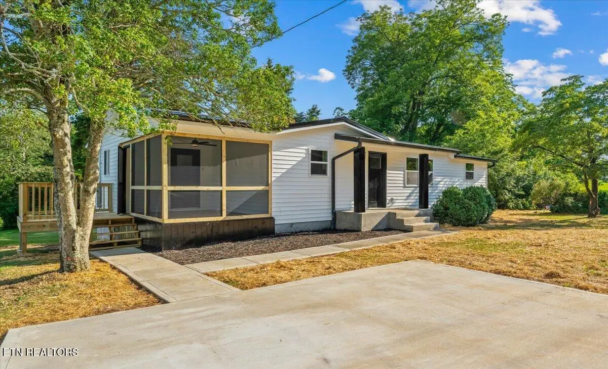 1805 Chestnut St, Sweetwater, TN 37874 - #1