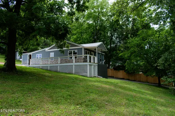 305 Augusta Ave, Maryville, TN 37804