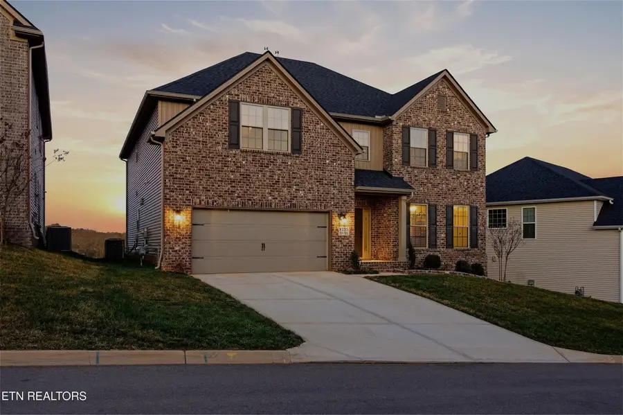 8735 Yellow Aster Rd, Knoxville, TN 37931 - #3