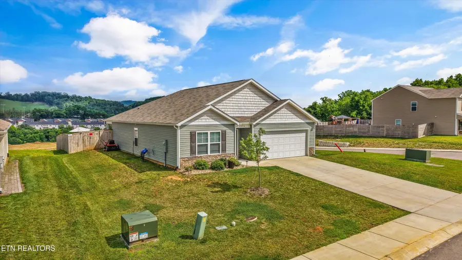 5056 Elm Brook Rd, Dandridge, TN 37725 - #3
