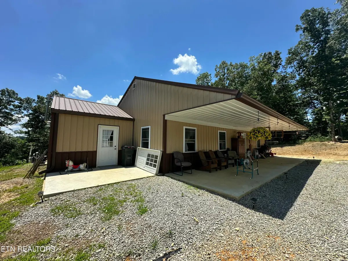1561 Coon Hollow Rd, Sunbright, TN 37872 - #1