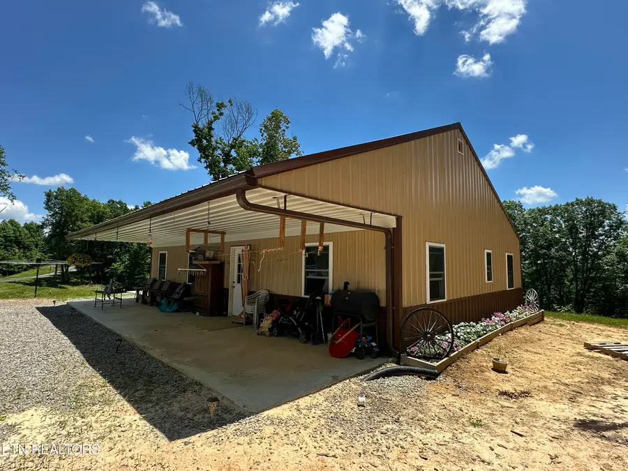1561 Coon Hollow Rd, Sunbright, TN 37872 - #3