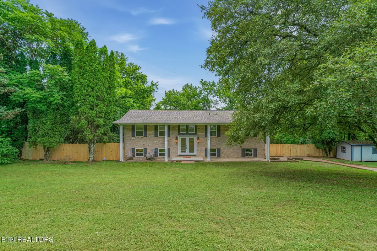 1221 Laurel Rd, Clinton, TN 37716 - #1