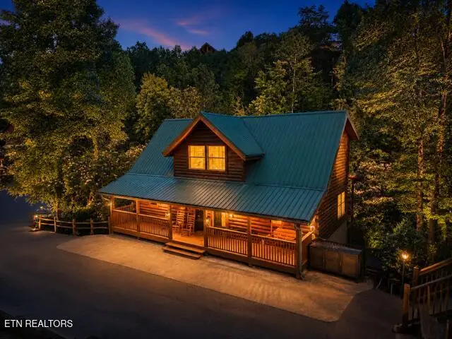 620 Chickasaw Gap Way, Pigeon Forge, TN 37863 - #3