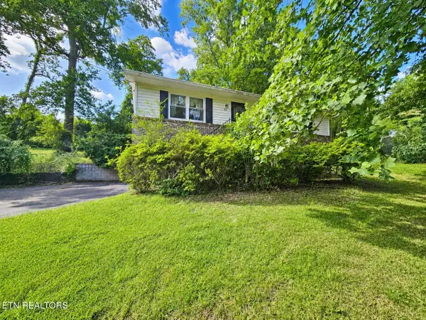 121 Shady Lane, Harriman, TN 37748