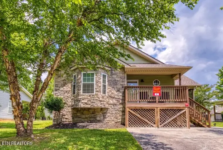 650 Lloyd Huskey Rd, Pigeon Forge, TN 37863 - #1