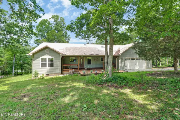 68 Boone Dock Rd, Jamestown, TN 38556