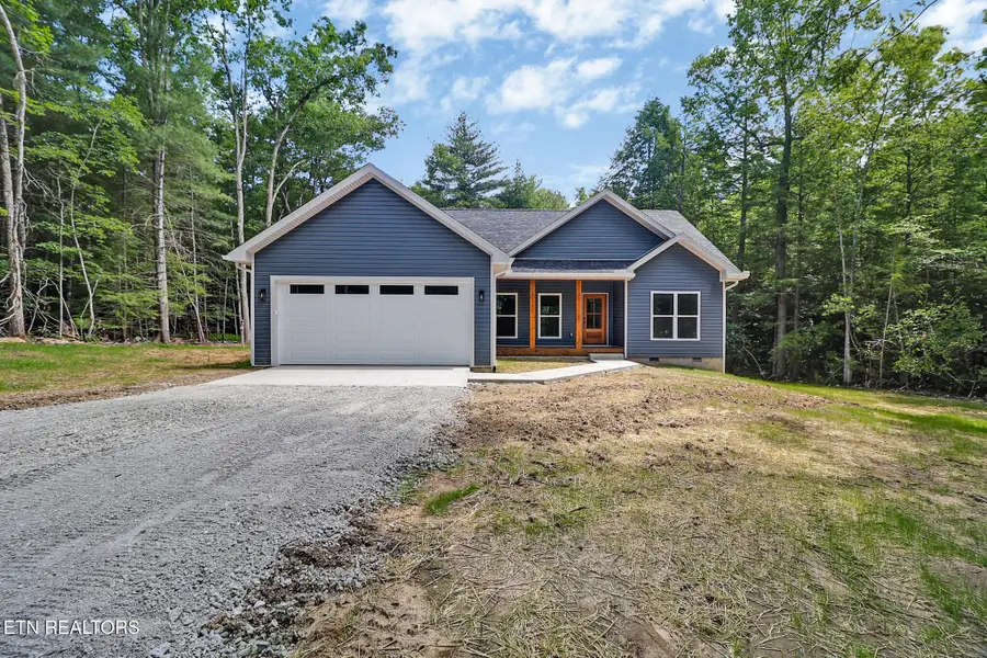 373 Georgee Rd, Jamestown, TN 38556 - #2