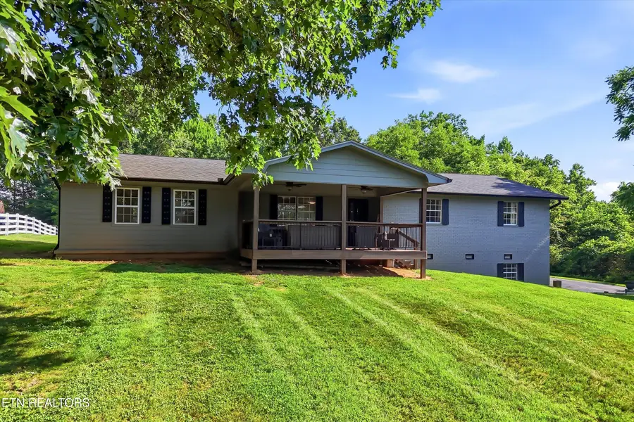 379 Wells Rd, Powell, TN 37849 - #2