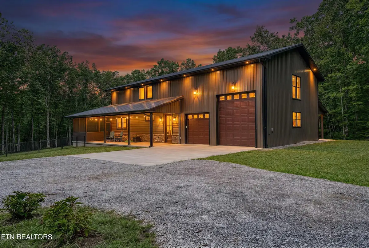 1532 E Overlook Rd, Monterey, TN 38574 - #1