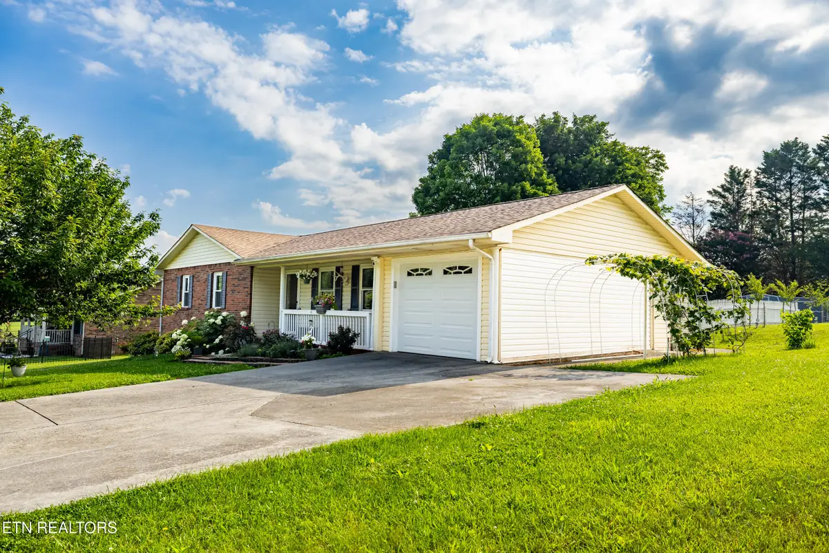 548 Hiwassee Rd, Madisonville, TN 37354 - #1